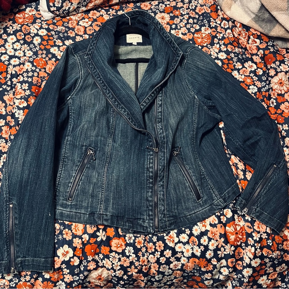 Torrid dark wash denim motor jacket in size 3.